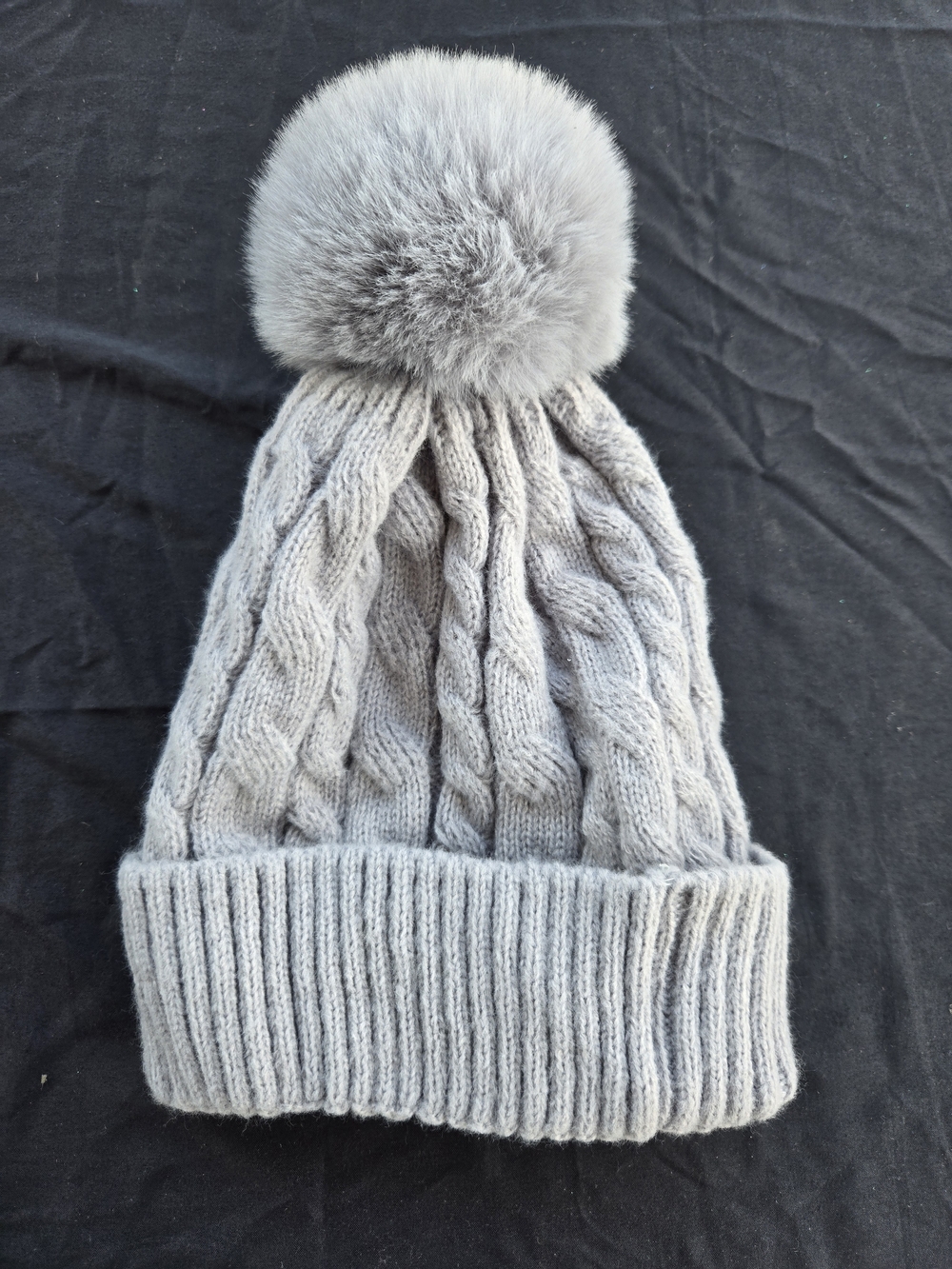 Cozy Cable Knit Pom Pom Beanie - Light Gray